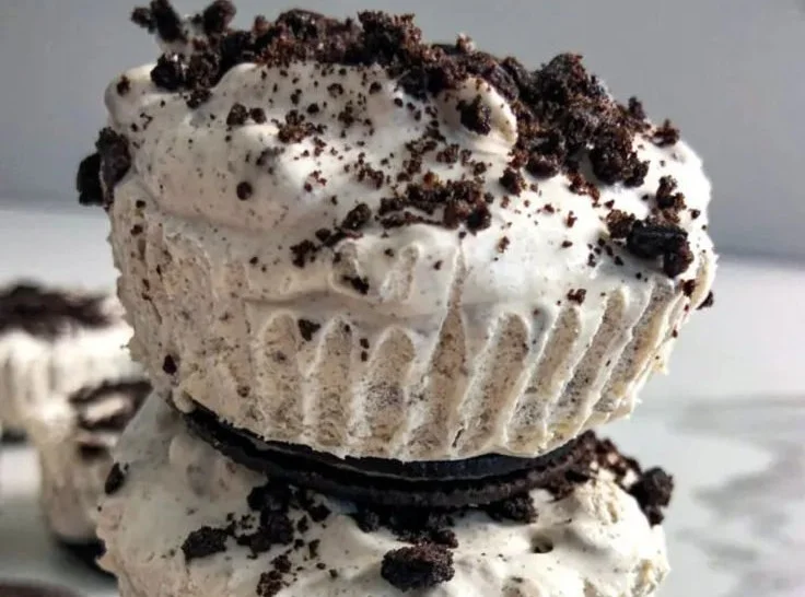 Healthy no-bake Oreo cheesecake bites served on a plate.